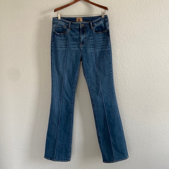 DRIFTWOOD Rosie Medium Wash Slight Flare Jeans
Pintuck Seam. Size 32 - Picture 2 of 11